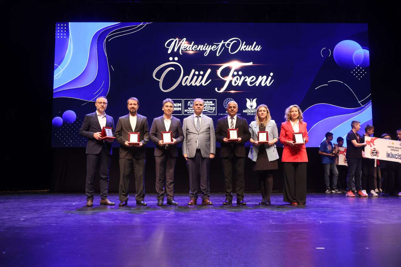 Konya Büyükşehir, öğrencilerle öğretmenleri Doğu ve Güneydoğu gezisine götürecek 12